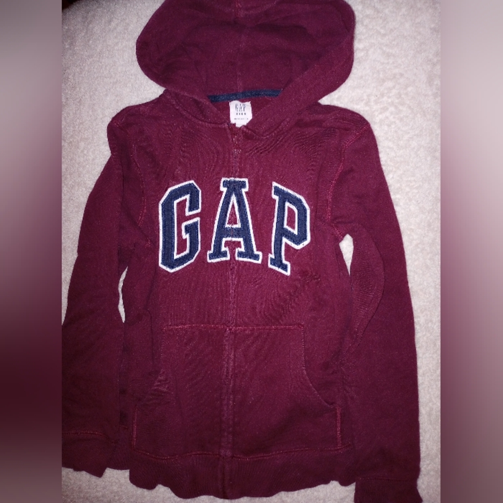 🐻👚🩴 Burgundy GAP Hoodie